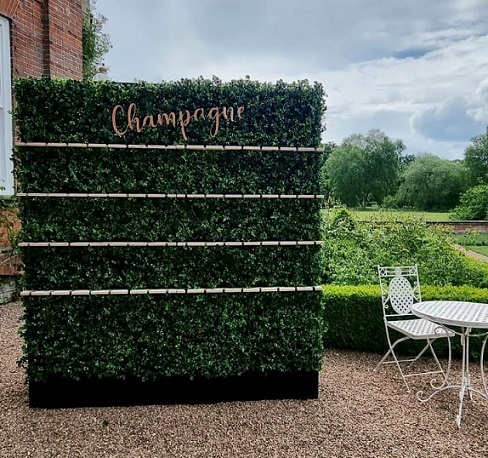 2m x 2m Champagne Wall (Holds 64 Glasses) Assembly